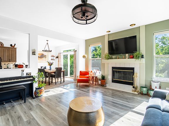 5th image of 9207 Waterfall Glen Blvd