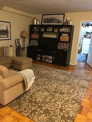 Rented by Real Estate Investors Group LLC | media 24