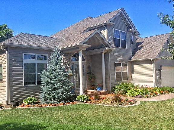 2nd image of 510 Edwards Ct