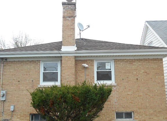 3rd image of 3544 N Ozanam Ave