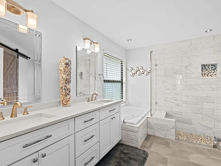 1707 Primrose Ln — Photo 22