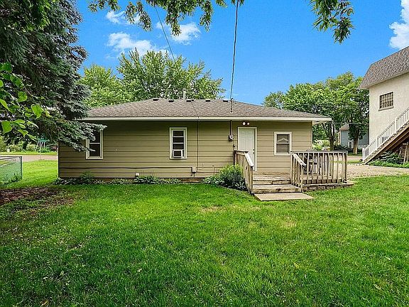 2nd image of 404 2nd St W