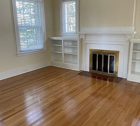 3rd image of 649 Gatewood Ave #Y