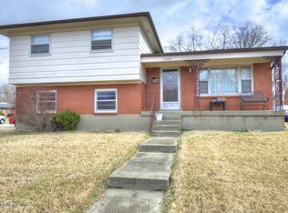 1209 McBroom Ct, Louisville, KY 40214