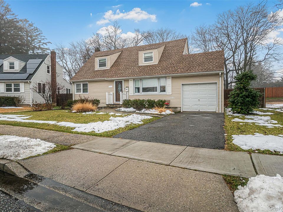 1st image of 104 Radcliff Drive