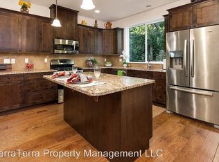 2186 NE Morgan Ln, Issaquah, WA 98029