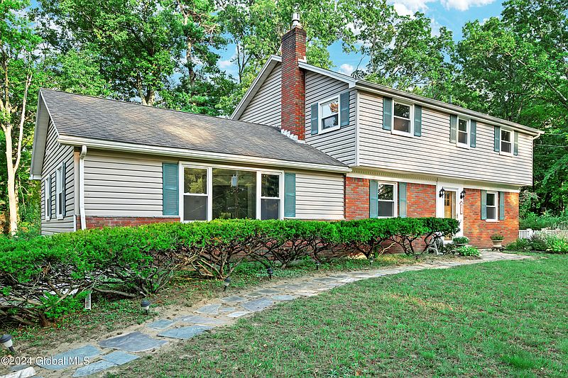 2nd image of 22 Juniper Drive