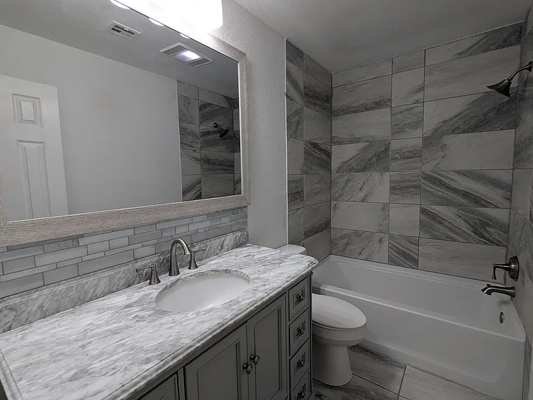2708 Forrest Cir — Photo 8