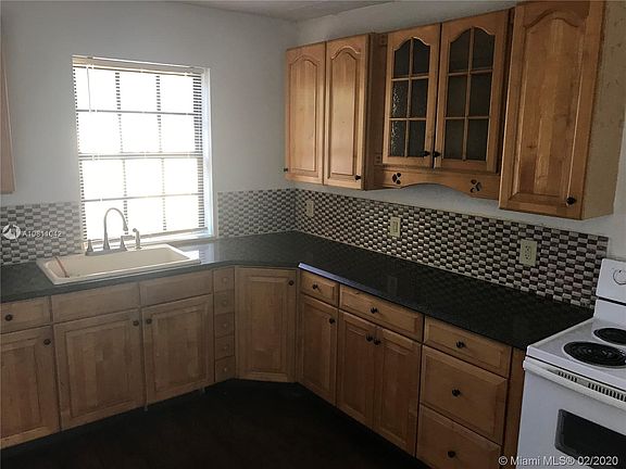 5th image of 2516 Cleveland St #C