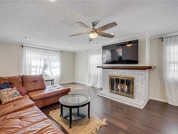 5th image of 301 Early Parkway Dr SE