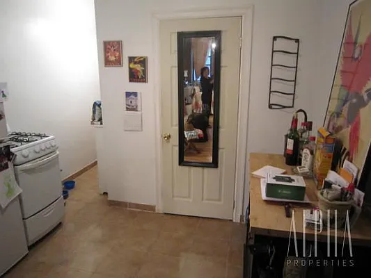 Rented by Alpha Properties NYC I LLC | media 21