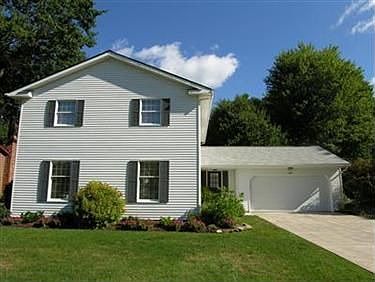 1st image of 908 Dominion Dr