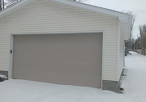 2 car heated insulated garage