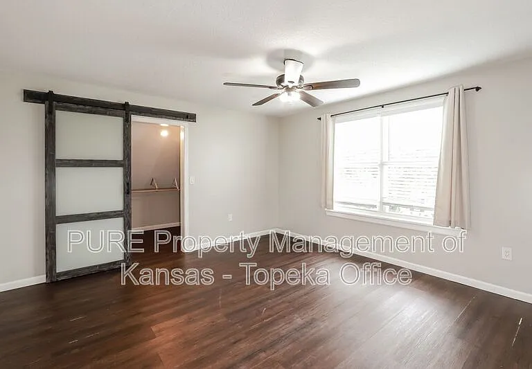 1016 SW College Ave — Photo 9