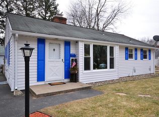 3 Kelsey Pl, Bloomfield, CT 06002