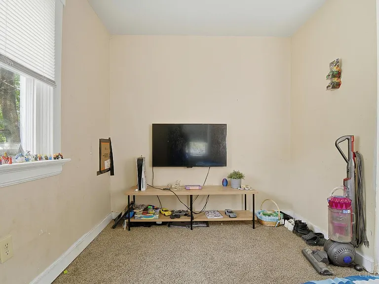 5067 E Miami River Rd — Photo 18