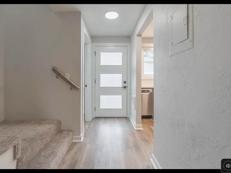 118 S 53rd St #14 — Photo 3