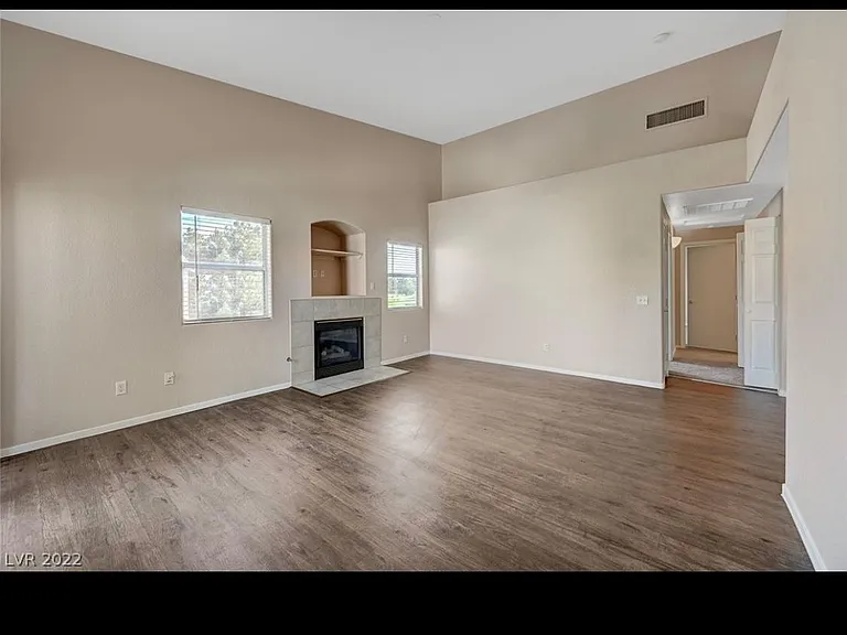7450 S Eastern Ave #2020 — Photo 32