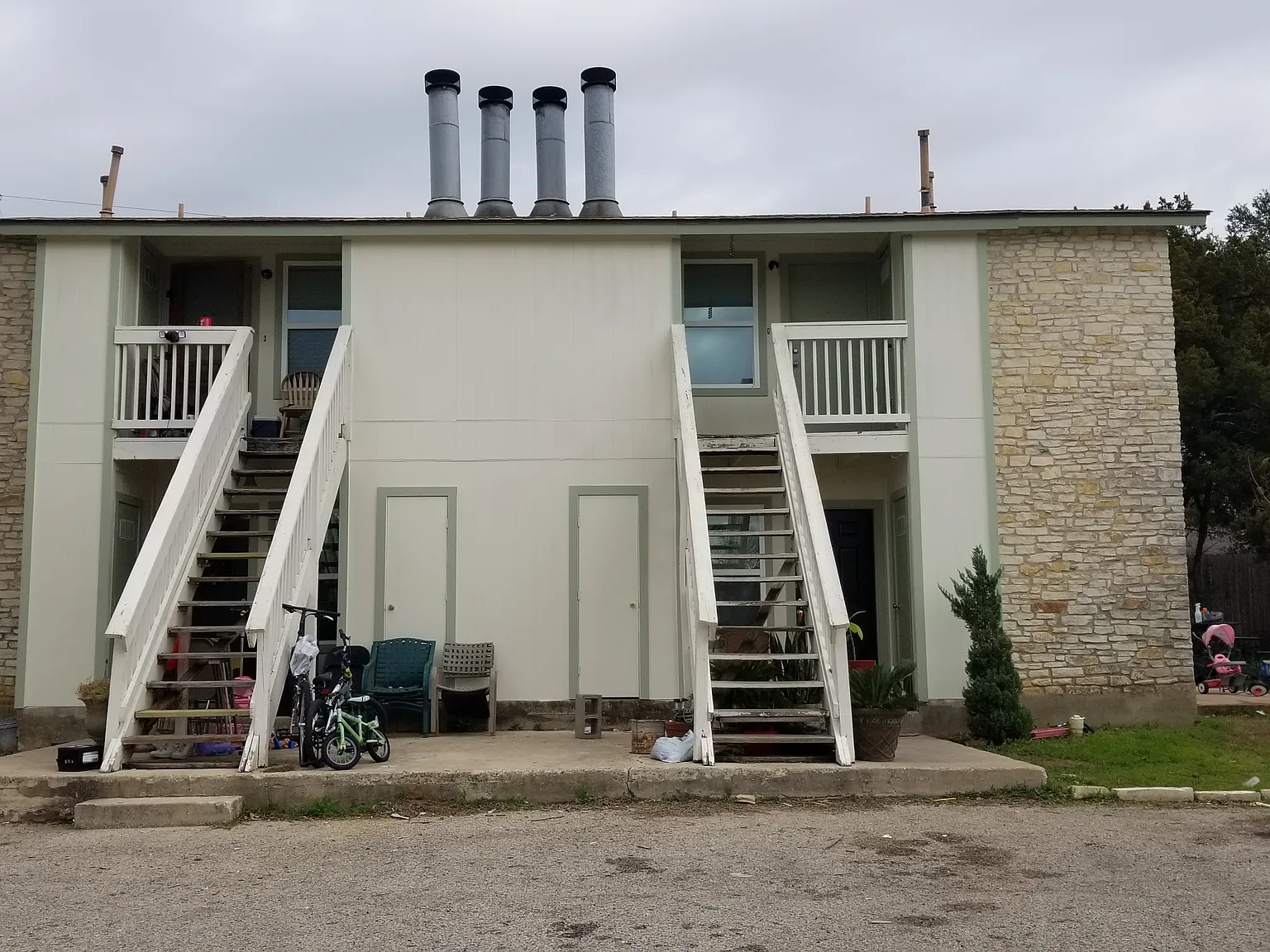 2 bed, 810 sqft, $1,025 — Photo 4