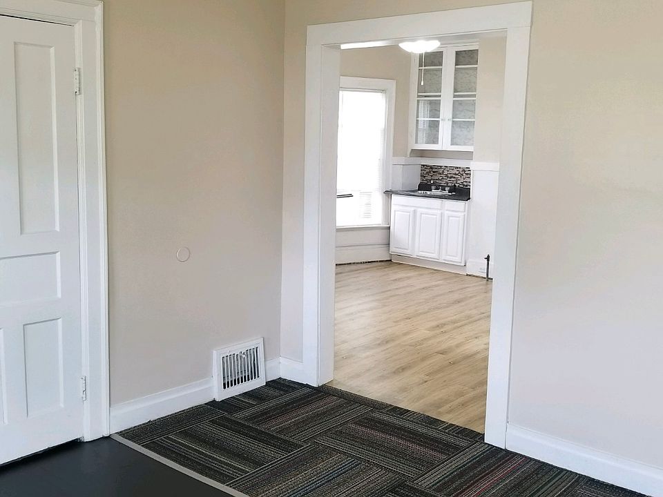 2nd image of 133 Aldrich Pl Floor 1