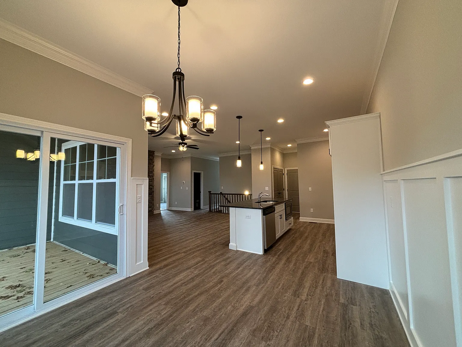 3 bed, 1710 sqft, $2,500 — Photo 4