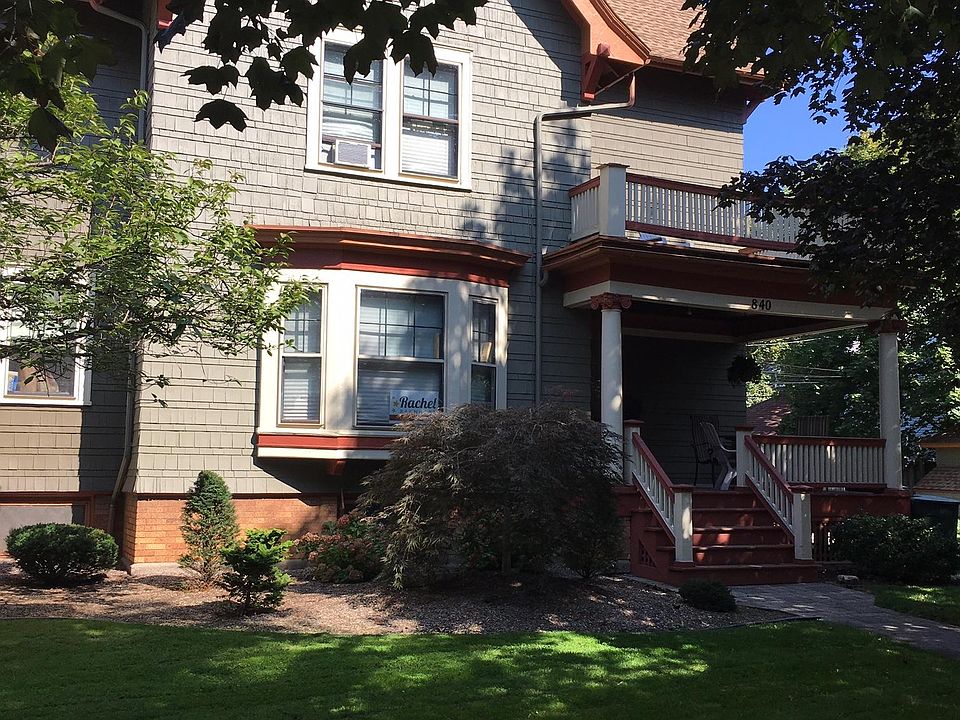 1st image of 840 Harvard St