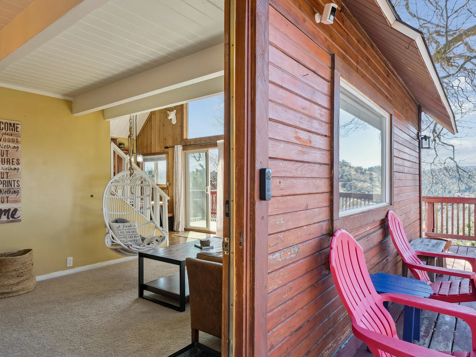 3 bed, 1396 sqft, $2,600 — Photo 3