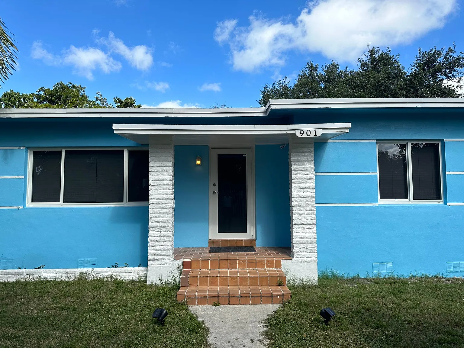 4 bed, 1811 sqft, $4,500 — Photo 1