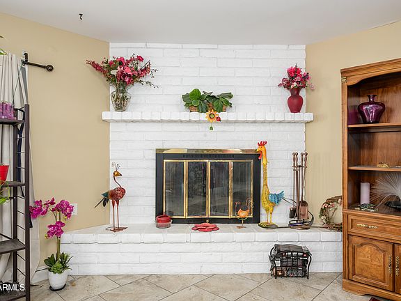 4th image of 4626 W ALTADENA Avenue