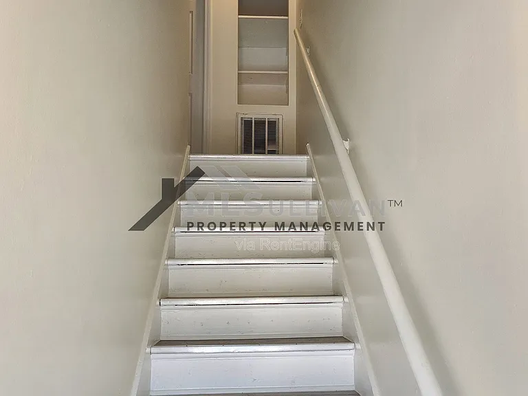 9 Fisher Pl #A — Photo 6