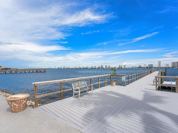 3040 Lake Shore Drive #502, Riviera Beach, FL 33404