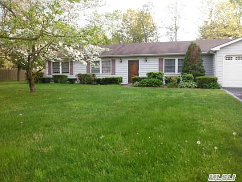 1st image of 74 Chelsea Dr