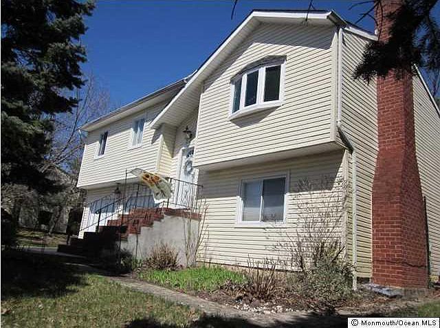 1st image of 5 Queens Ct