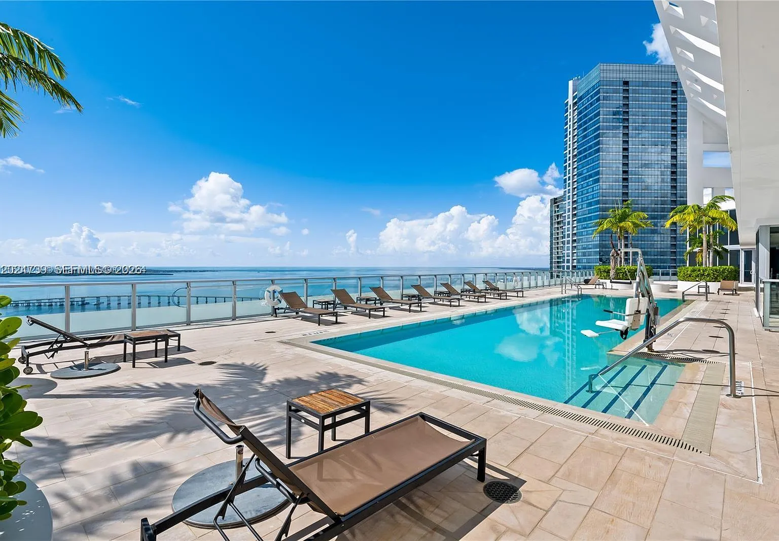 Brickellhouse Condo — Photo 1