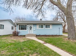 8424 15th Ave, Kenosha, WI 53143