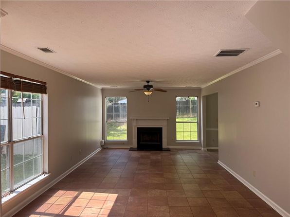 4081 Liberty Hill Dr, Norcross, GA 30093