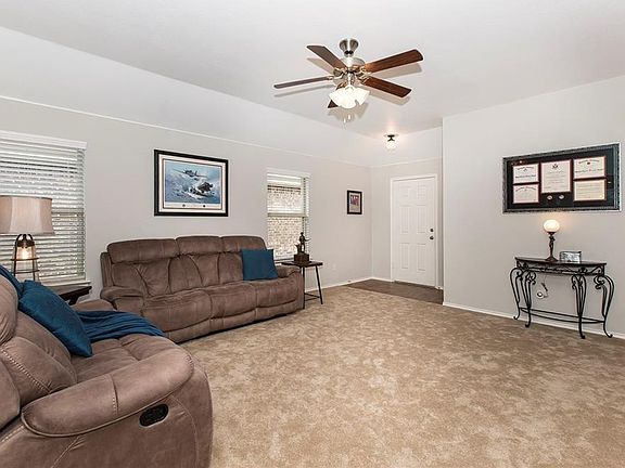 4th image of 3125 Emory Oak Way
