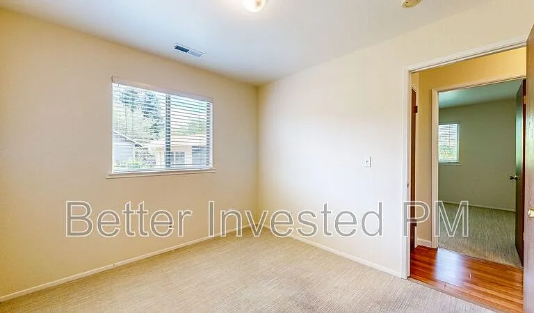 832 S Orchard Ave — Photo 6