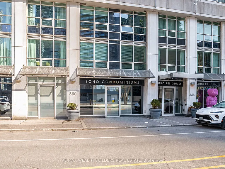 350 Wellington St W #G09 — Photo 5