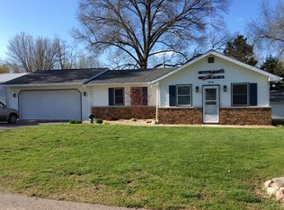 9034 E Circle Dr S, Syracuse, IN