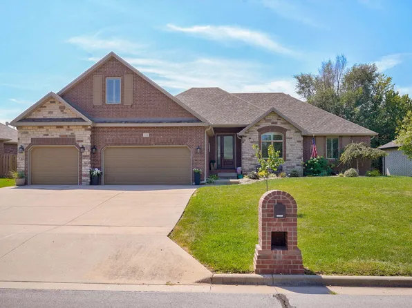 1124 E Headley Street, Springfield, MO 65803