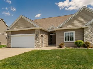 2824 Ivory Rd NE, Rochester, MN 55906