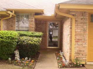 1455 Hampton Rd, Paris, TX 75462