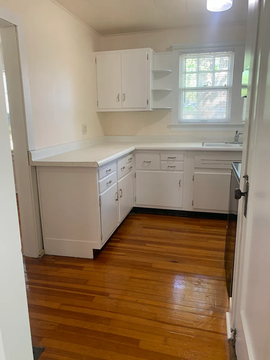 Building Photo - 226 N Locust St #1
