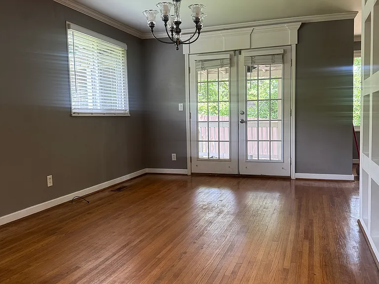 2109 Blue Ridge Blvd — Photo 12