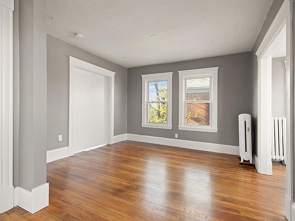 5th image of 143 Campbell Ave