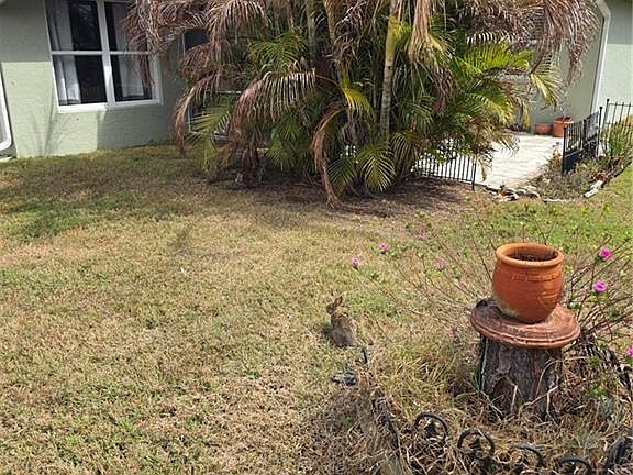 3rd image of 2692 SW Altamira Ave