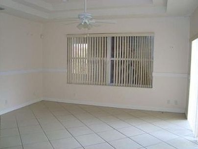 5th image of 1758 22nd Ave N