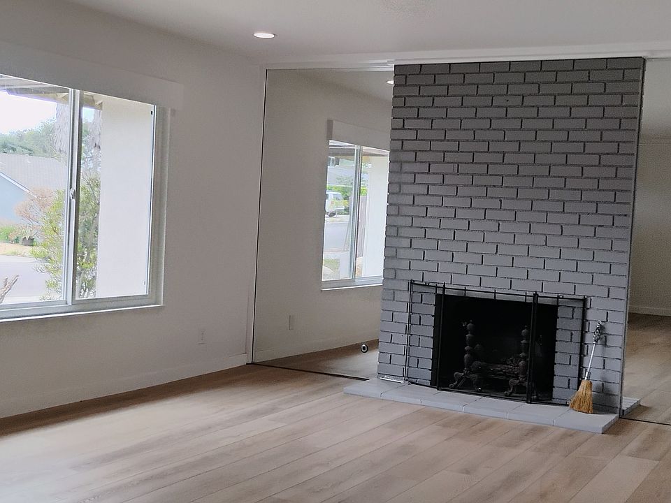 1st image of 749 Dorado Dr