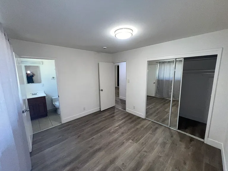 5409 48th Ave — Photo 27